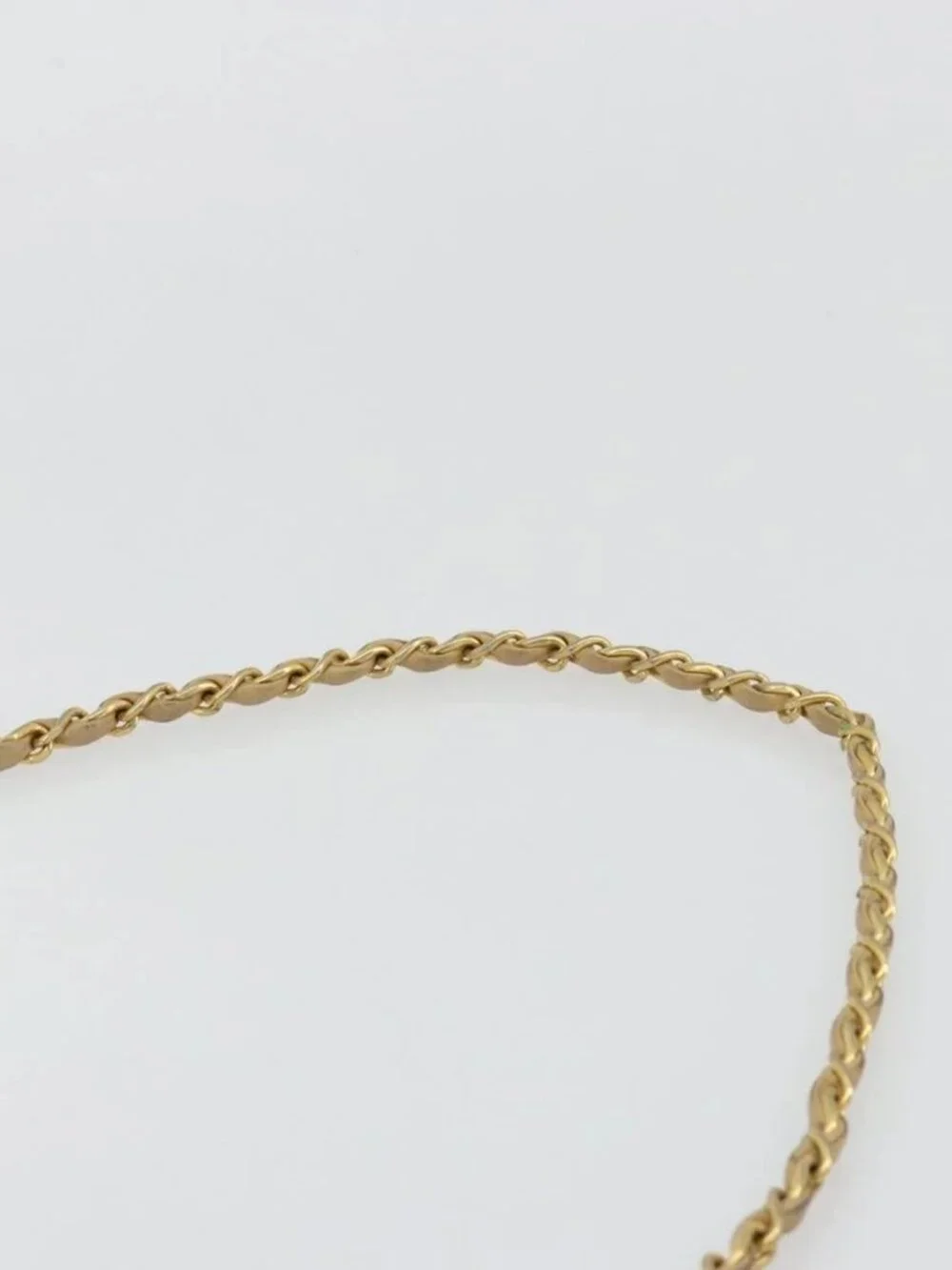 CHANEL Matelasse 25 Chain Shoulder Bag Lamb Skin Beige Gold CC Auth 182740